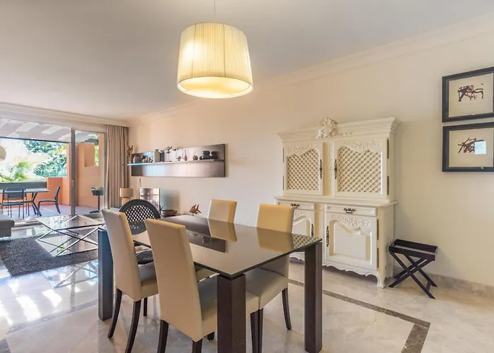 Hotel Alminar De