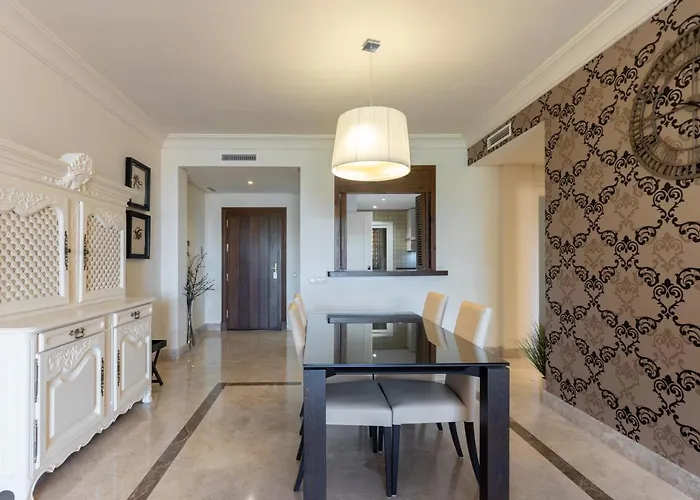 Alminar De Hotel *