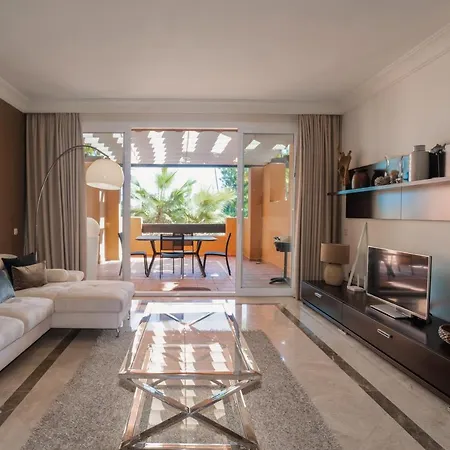 Alminar De * Μαρμπέλλα