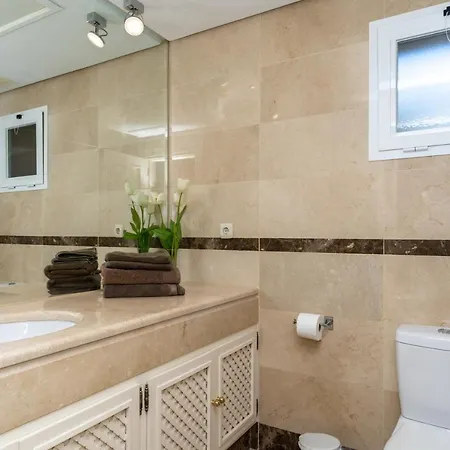 Alminar De * Μαρμπέλλα