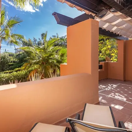 Alminar De Ξενοδοχείο Μαρμπέλλα